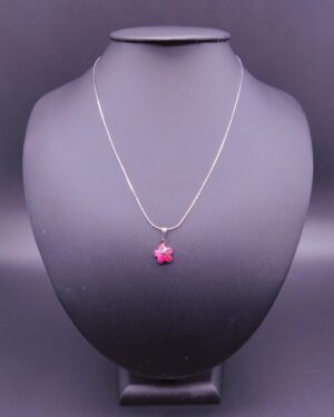 Náhrdelník s komponentem Swarovski® Pomněnka vel. 10 Fuchsia